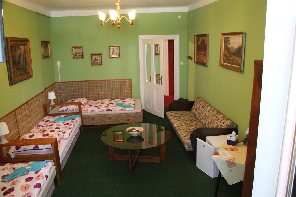 Hotel Corrado Ostrava Room photo